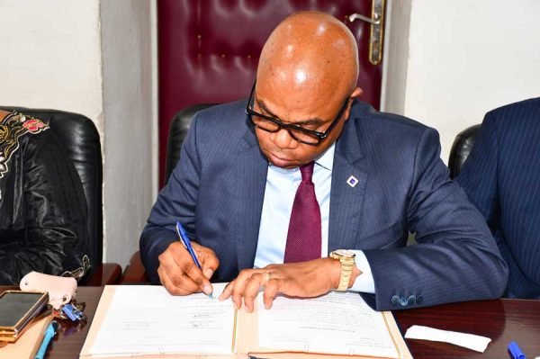 congo-:-un-mandat-d’arret-international-emis-contre-tresor-armel-silvere-dongou-–-journal-de-brazza