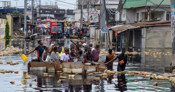 congo-inondations-:-les-nations-unies-apportent-des-kits-pour-les-sinistres-–-journal-de-brazza
