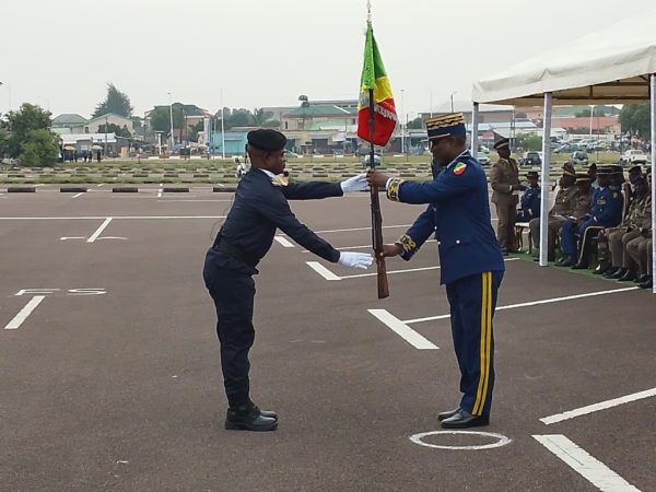 minusca-:-180-gendarmes-et-policiers-dont-25-femmes-congolais-vont-en-rca-–-journal-de-brazza