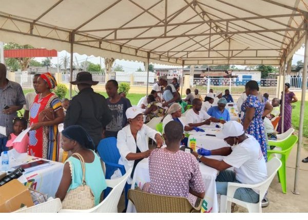 congo-owando-:-la-sante-pour-tous-au-coeur-d’une-campagne-de-soins-gratuits-–-journal-de-brazza