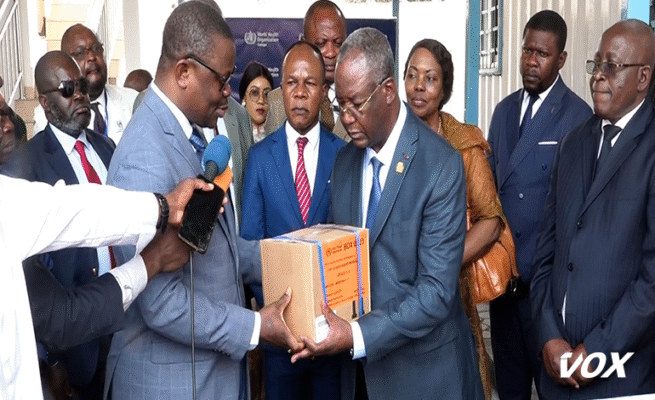 l’oms-donne-au-gouvernement-un-second-lot-de-kit-de-80000.000-de-fcfa-–-vox-congo