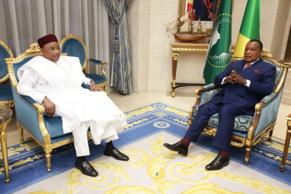 denis-sassou-n’guesso-et-mahamadou-issoufou-echangent-sur-la-securite-au-sahel-–-journal-de-brazza