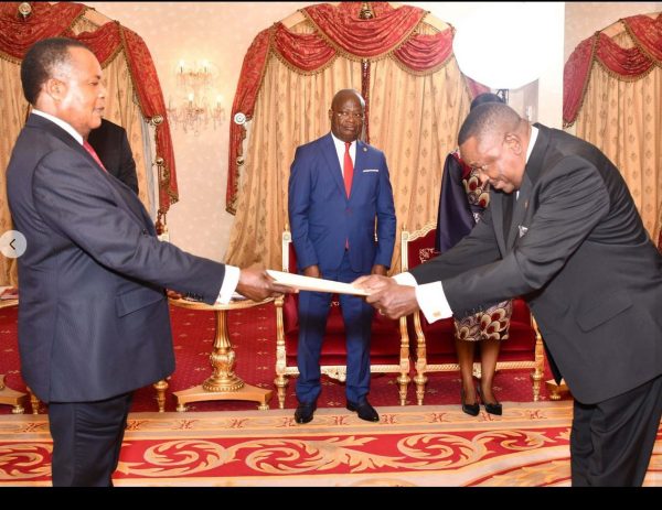 diplomatie-:-trois-nouveaux-ambassadeurs-accredites-au-congo-–-journal-de-brazza
