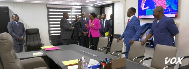la-ministre-ingrid-ebouka-babackas-s’impregne-du-fonctionnement-de-la-crf-et-la-cnss-–-vox-congo