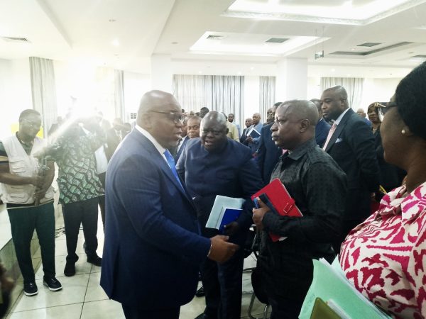 congo-:-bruno-jean-richard-itoua-veut-ameliorer-l’acces-aux-services-essentiels-–-journal-de-brazza