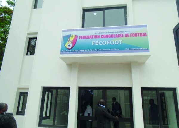 congo-:-la-fecofoot-autorise-a-reprendre-ses-activites-–-journal-de-brazza