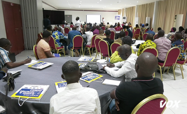 eleveurs-formes-a-la-biosecurite-des-volailles-et-porcs-par-sgmp-–-vox-congo