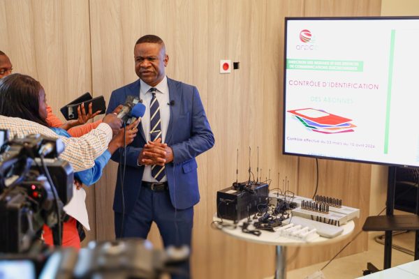 congo-:-l’arpce-demantele-un-vaste-reseau-de-fraude-a-la-simbox-–-journal-de-brazza