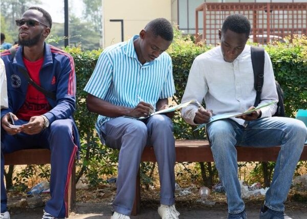 congo-:-le-salon-de-l’emploi-ouvre-de-nouvelles-perspectives-aux-jeunes-diplomes-–-journal-de-brazza