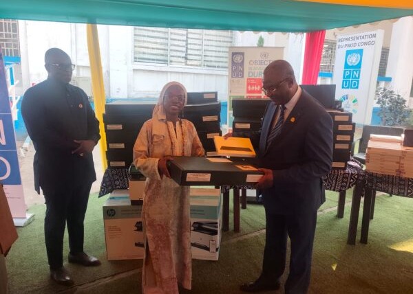 congo-sante-:-le-pnud-fait-un-don-d’equipements-numeriques-–-journal-de-brazza