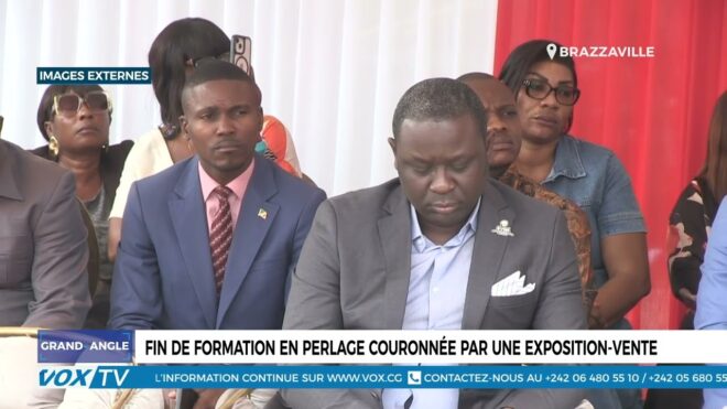 fin-de-formation-en-perlage-couronnee-par-une-exposition-vente-–-vox-congo