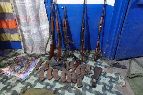 congo-:-six-armes-et-des-centaines-de-munitions-saisies-chez-un-suspect-–-journal-de-brazza