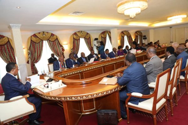 congo-:-vers-la-creation-de-l’ordre-national-des-chirurgiens-dentistes-–-journal-de-brazza