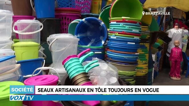 seaux-artisanaux-en-tole-toujours-en-vogue-–-vox-congo