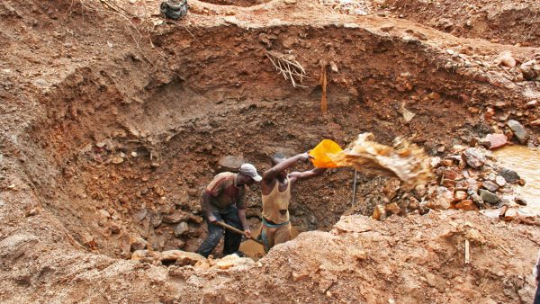 congo-:-six-hommes-juges-pour-exploitation-illicite-de-minerais-–-journal-de-brazza