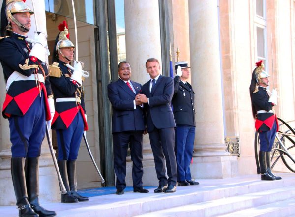 congo-france-:-denis-sassou-n’guesso-recu-a-l’elysee-par-emmanuel-macron-–-journal-de-brazza