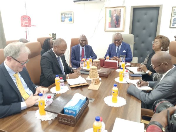 congo-electricite-:-la-banque-mondiale-prete-a-renforcer-son-appui-–-journal-de-brazza