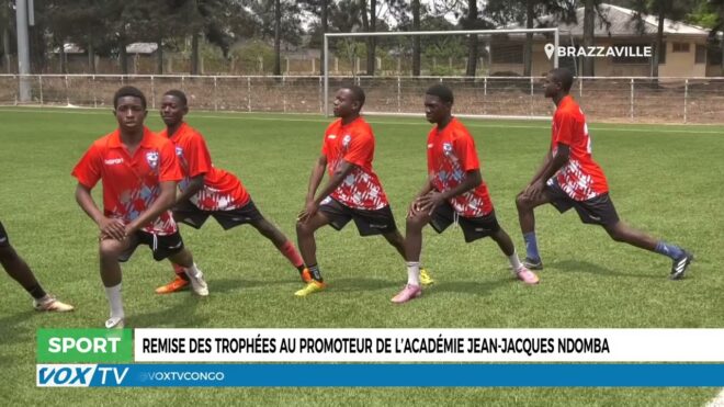 remise-des-trophees-au-promoteur-de-l’academie-jean-jacques-ndomba-–-vox-congo